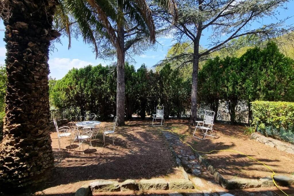 Casa Con Giardino: Varazze Eksteriør billede